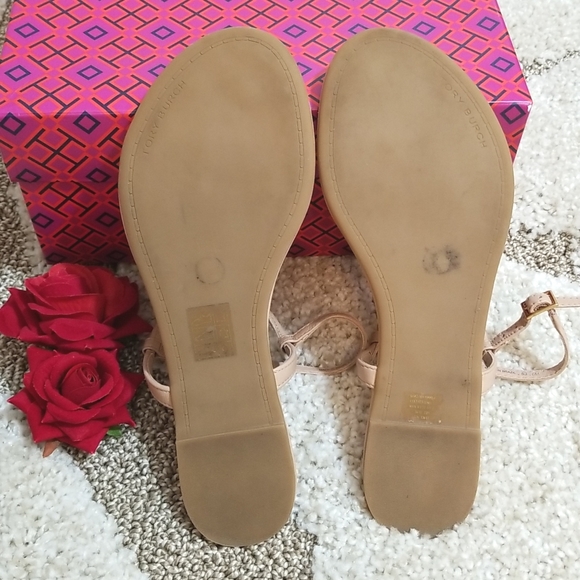 Tory Burch tan sandals size 6 - Picture 8 of 8